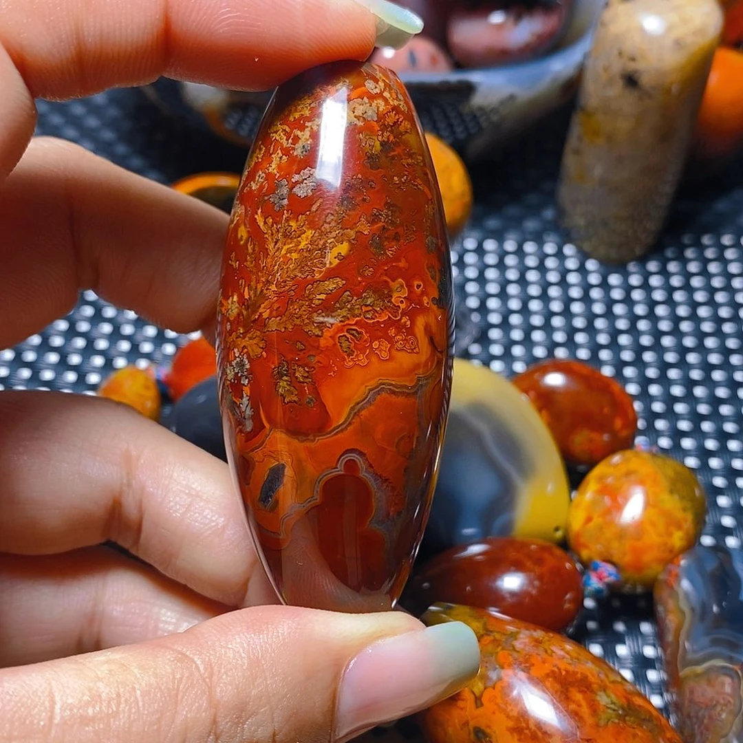 玛瑙/玉髓颈饰未镶嵌枝**茂