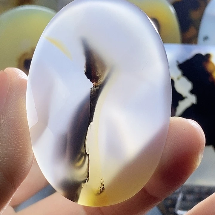 未镶嵌颈饰玛瑙/玉髓