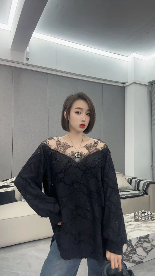 【娜娜推荐】时黑色蕾丝拼接长袖上衣女修身显瘦T恤S12967