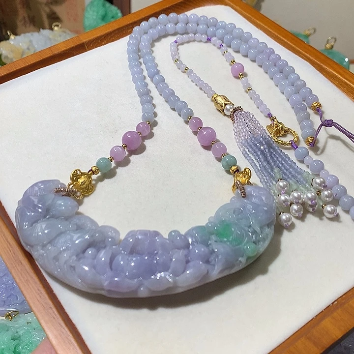 翡翠未镶嵌颈饰翡翠吊坠