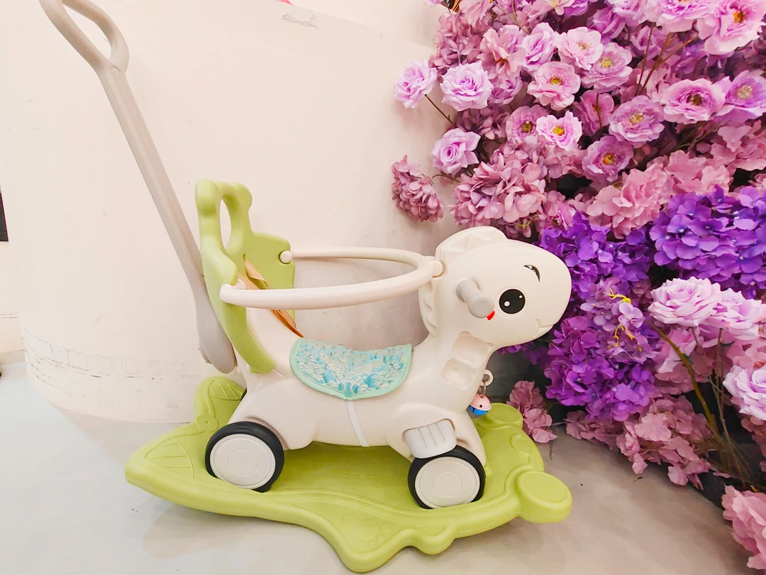 动漫家具百货摇摇马模型（随机发货）