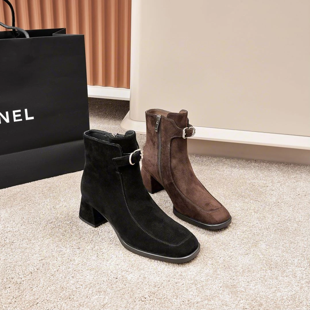 东东2024秋冬新款优雅方头时尚百搭中跟短筒真皮女士靴子KH9428