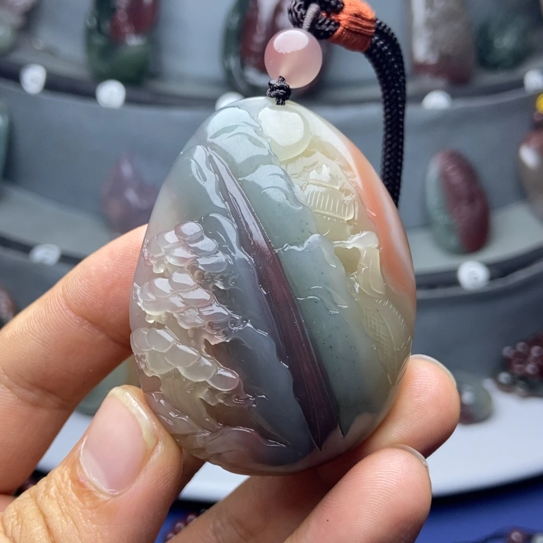 苏***买玛瑙/玉髓未镶嵌颈饰