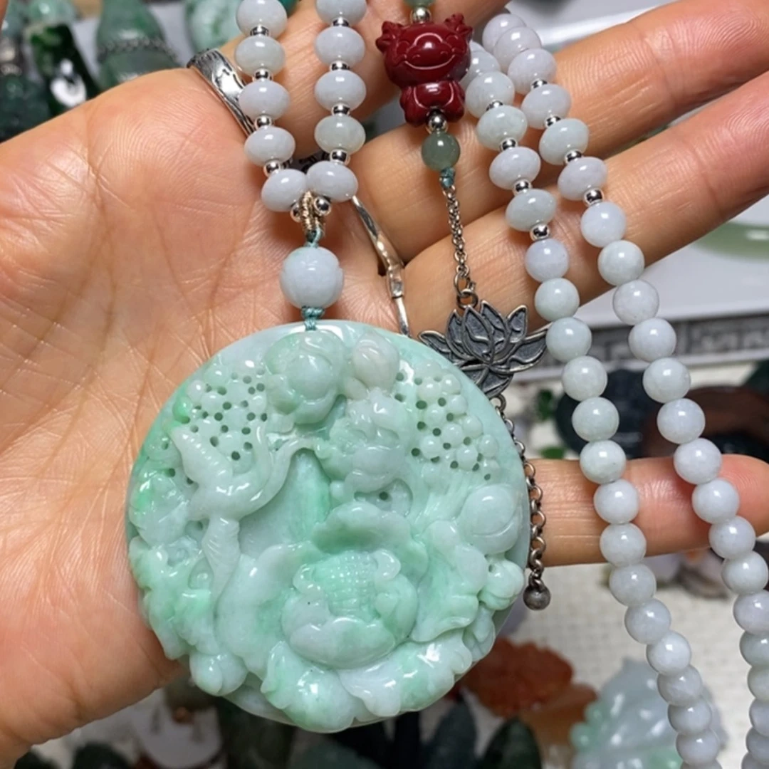 【闪购商品】翡翠吊坠(赠链)未镶嵌