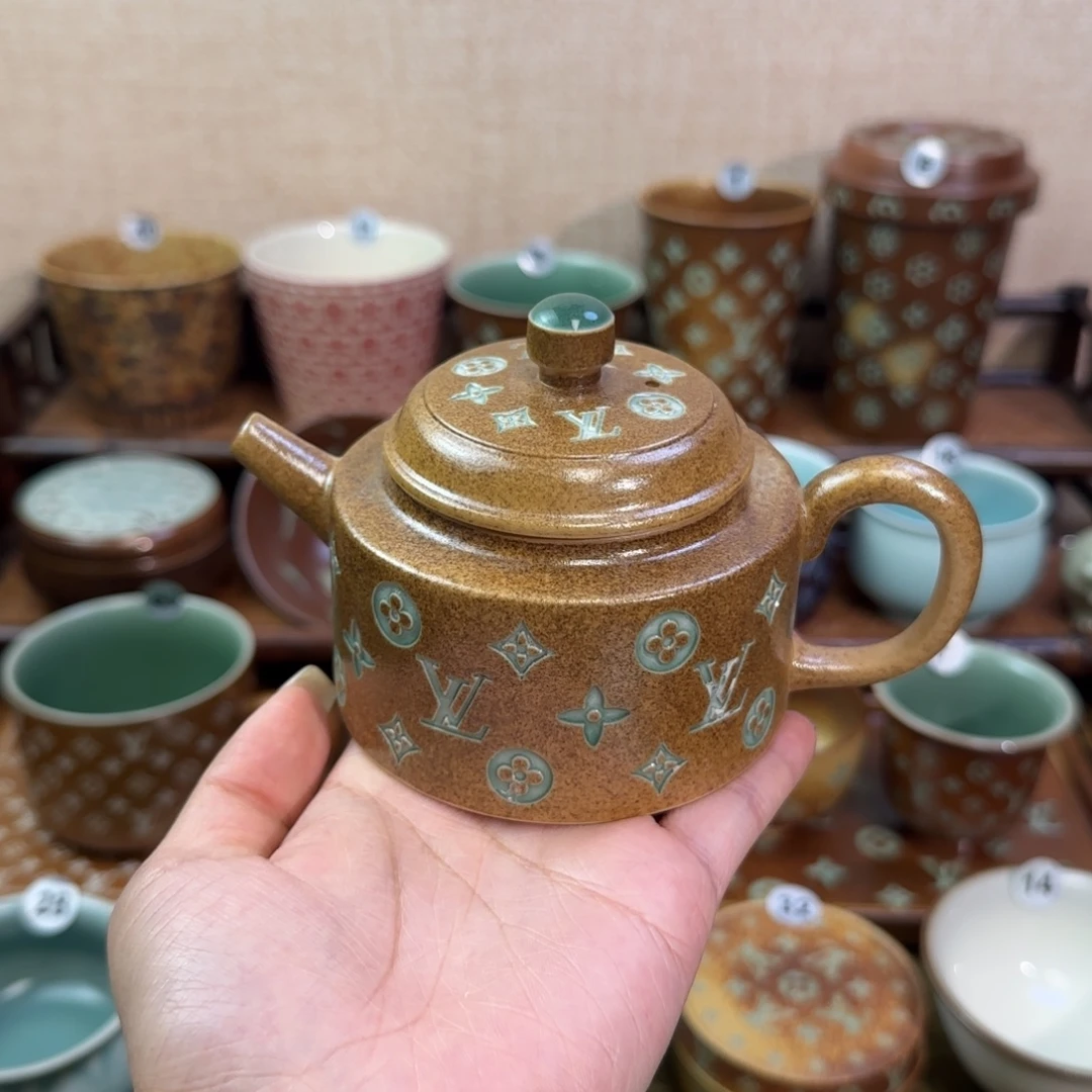 宋***室龙泉青瓷需瓷茶器