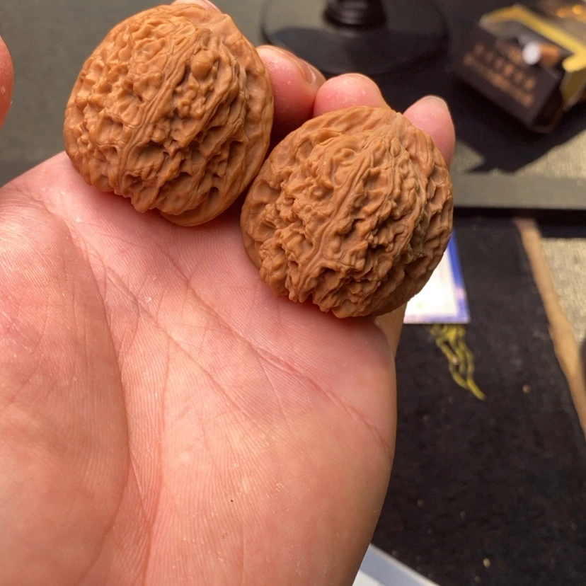 【闪购商品】文玩核桃把件10号40全品南疆石