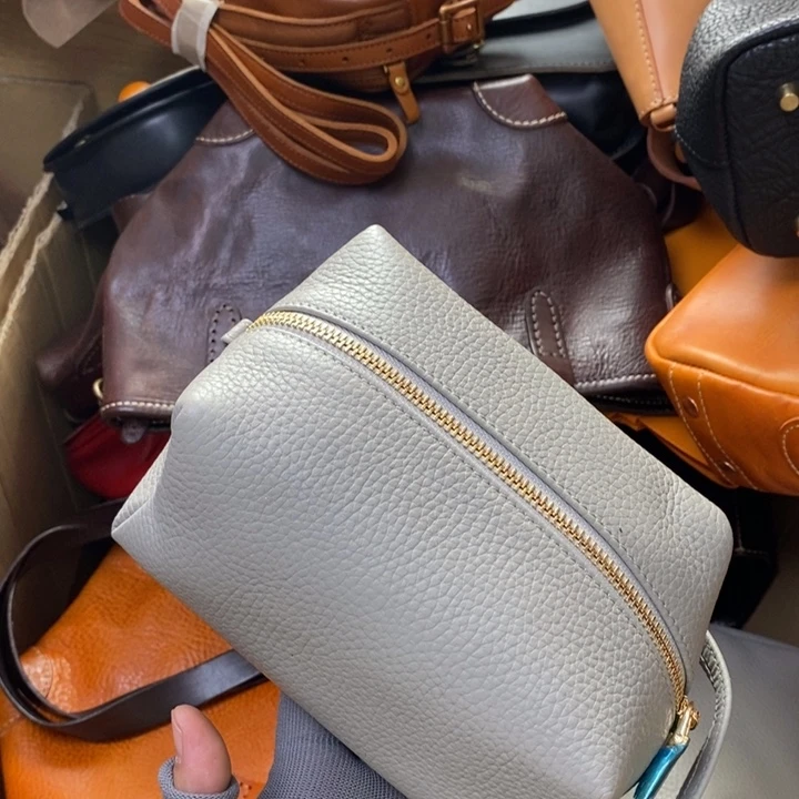 头层牛皮化妆包收纳