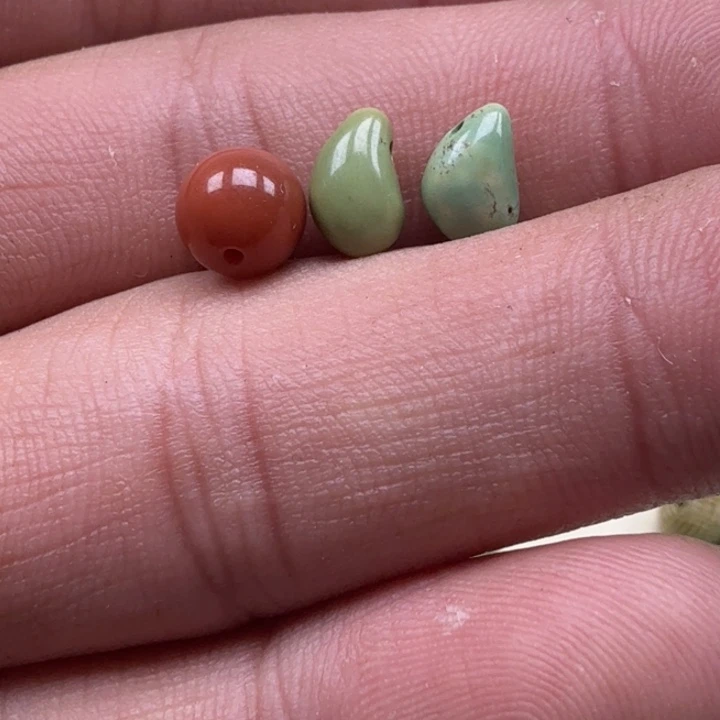 南红玛瑙未镶嵌珠宝奇石