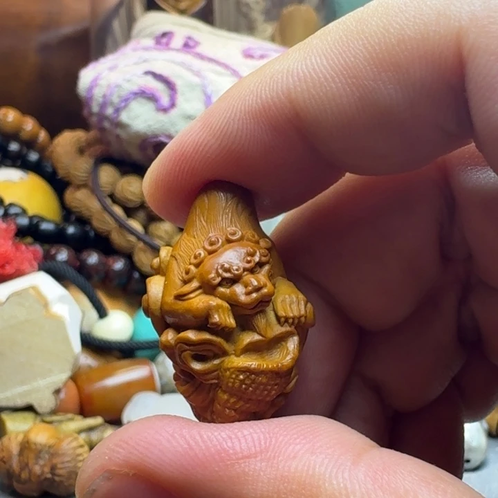 蚂***象手串/手链橄榄核哈哈这才发现有的才