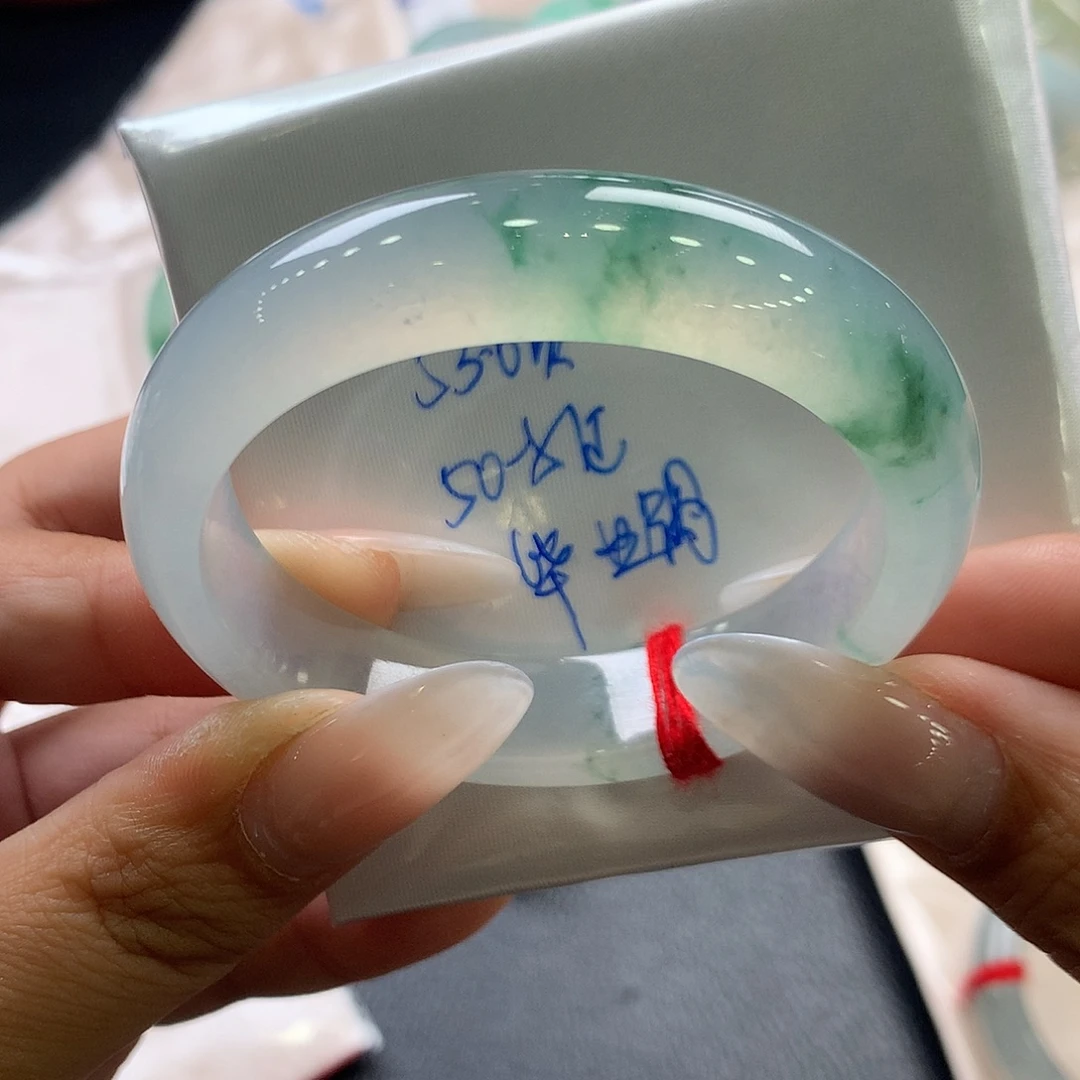 未镶嵌手镯翡翠53.6贵妃