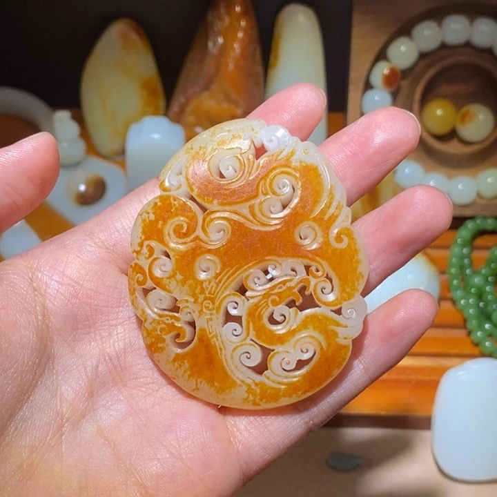和田玉未镶嵌颈饰