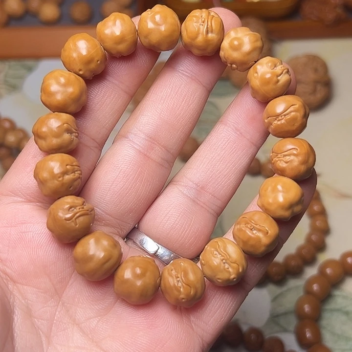 猴头核桃手串?****ᐝ猴头雕刻精工呱呱来财手串单圈