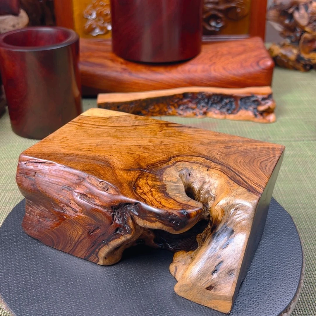 大果紫檀（缅甸花梨）苍**鹰