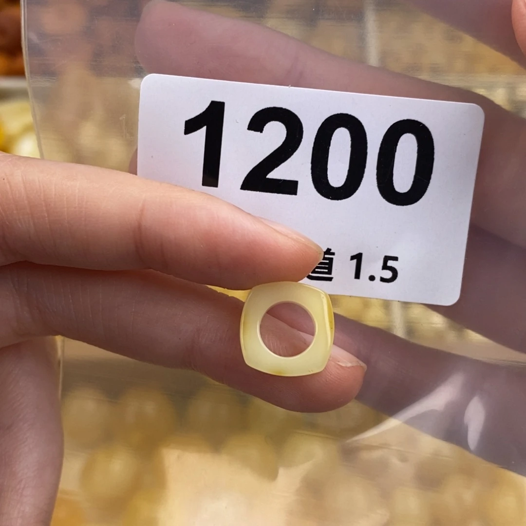 未镶嵌蜜蜡珠宝奇石7