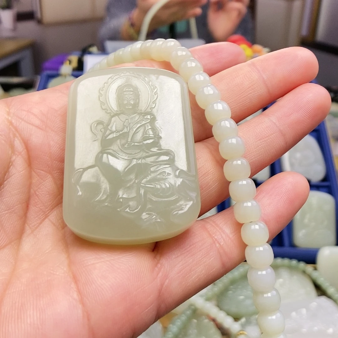 和田玉颈饰未镶嵌叽**叽