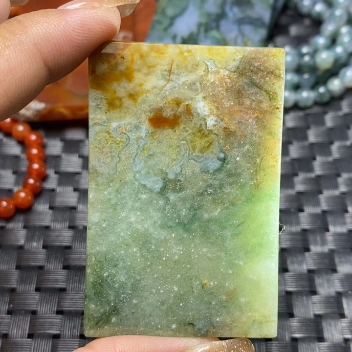 【闪购商品】玛瑙/玉髓颈饰未镶嵌?