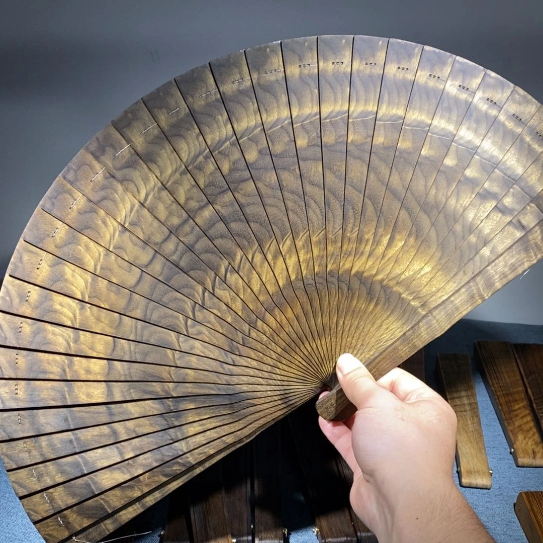 阴沉木26厘米扇子