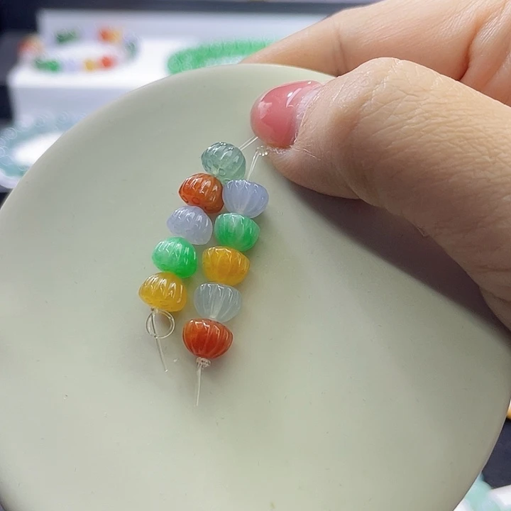 翡翠未镶嵌手链翡翠