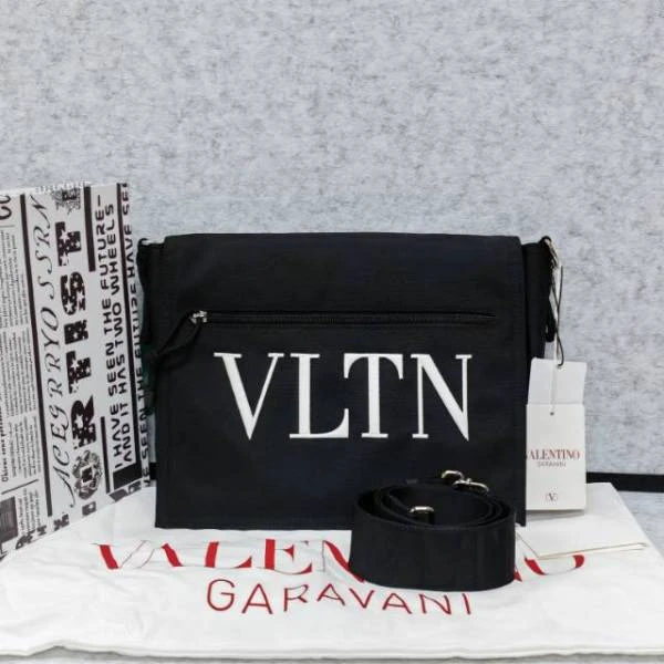 99新/华伦天奴/橙子精选/250117CZ0016