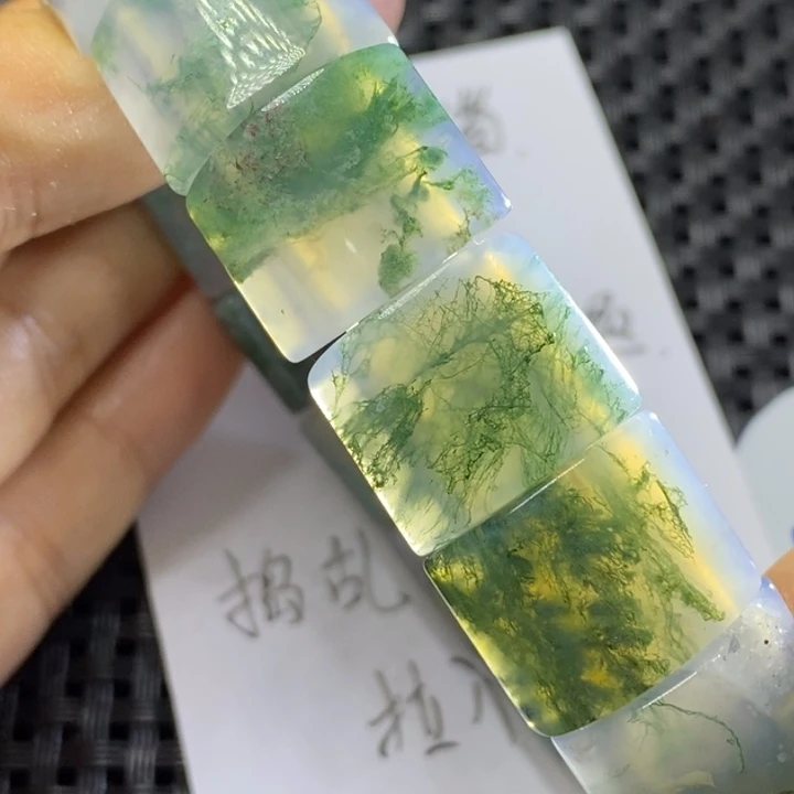 玛瑙/玉髓颈饰未镶嵌平****^