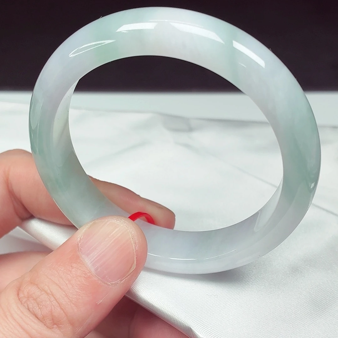 翡翠未镶嵌手镯56圈