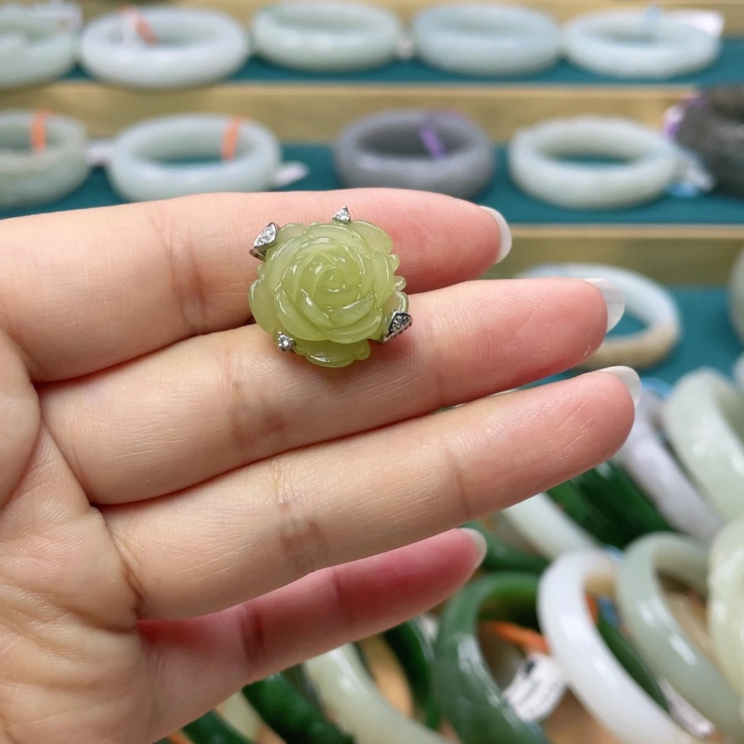 银S925镶嵌戒指和田玉