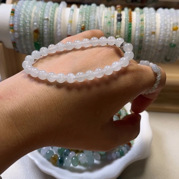 R***s翡翠未镶嵌手串翡翠