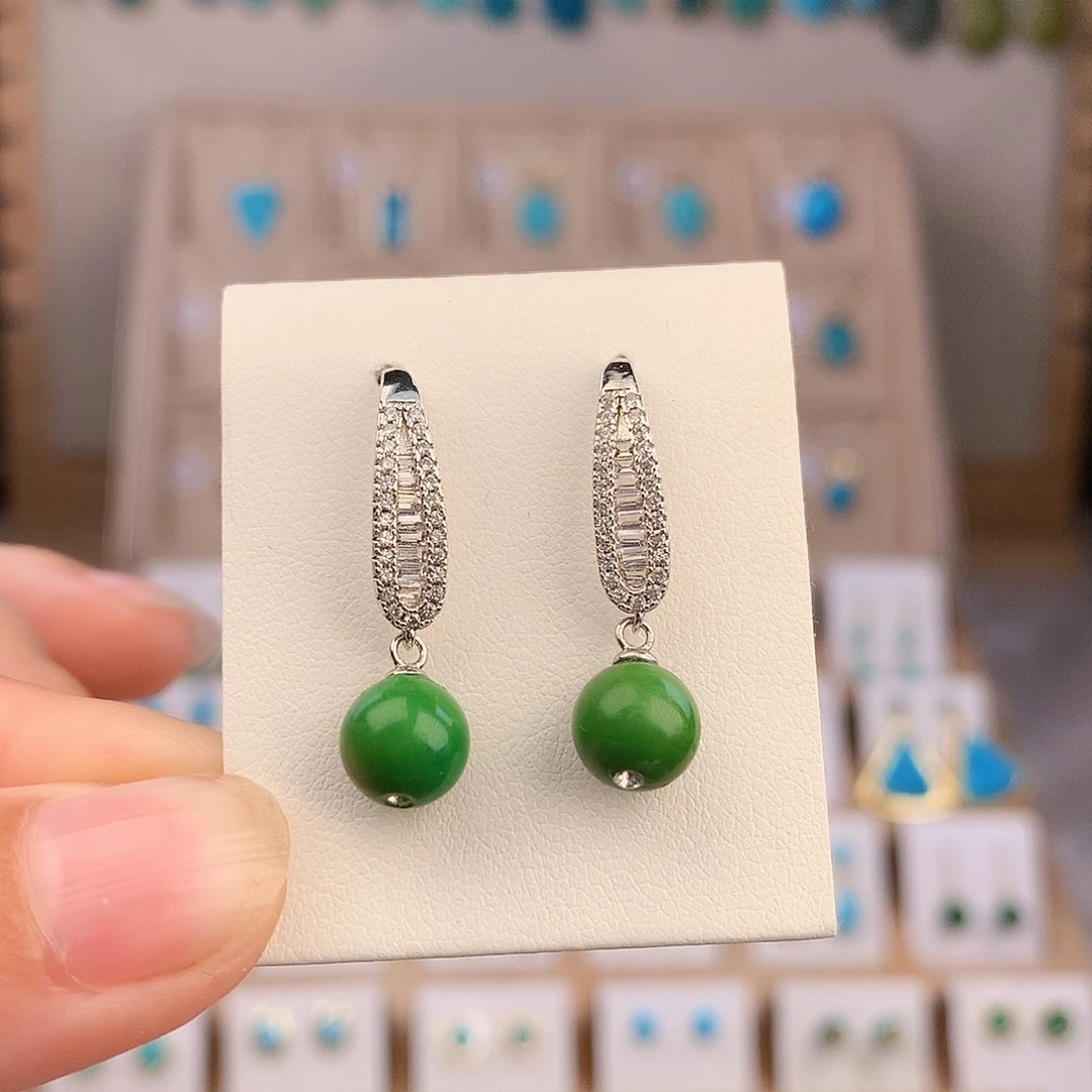 绿松石未镶嵌耳饰