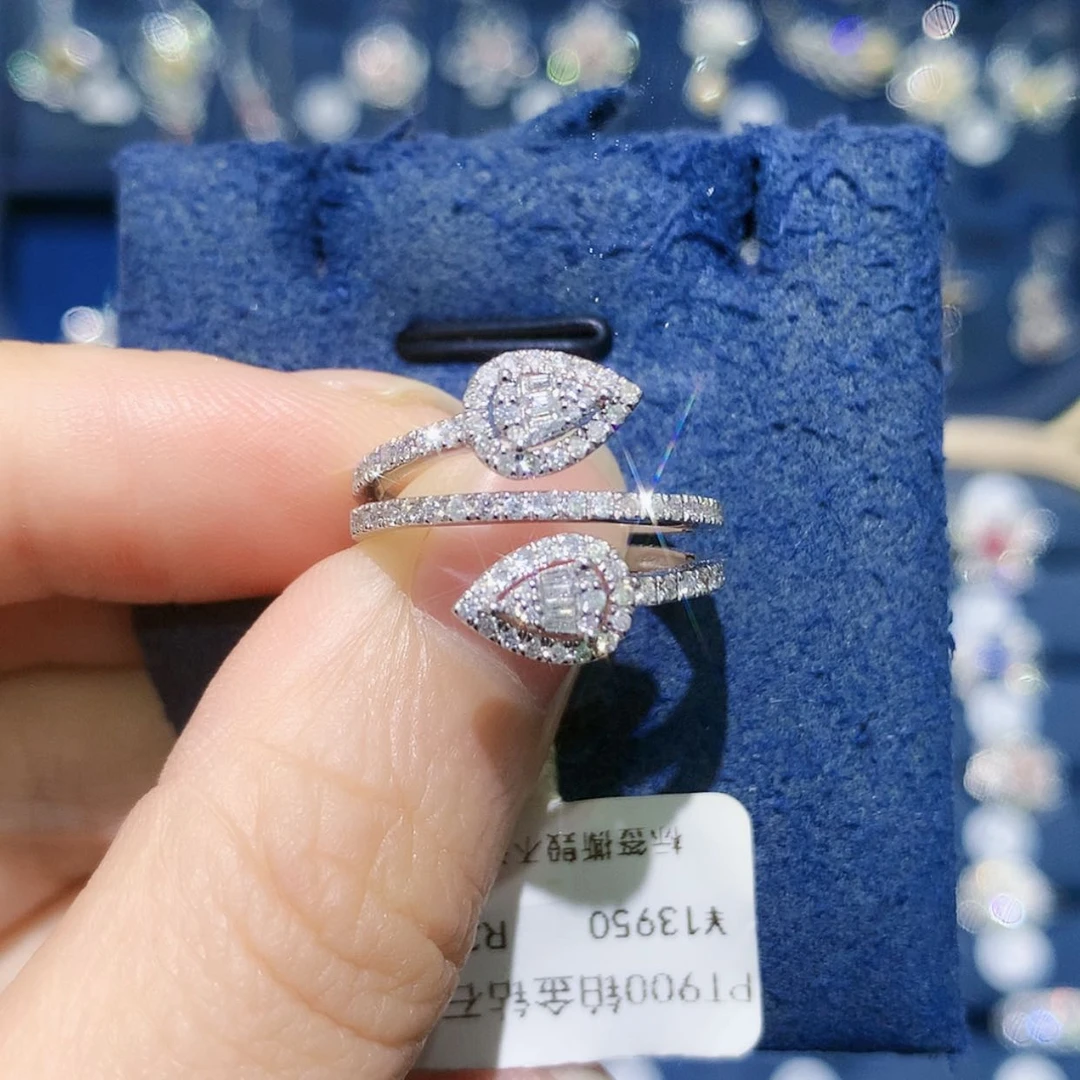 【闪购商品】铂Pt900镶嵌戒托钻石开口水滴戒指