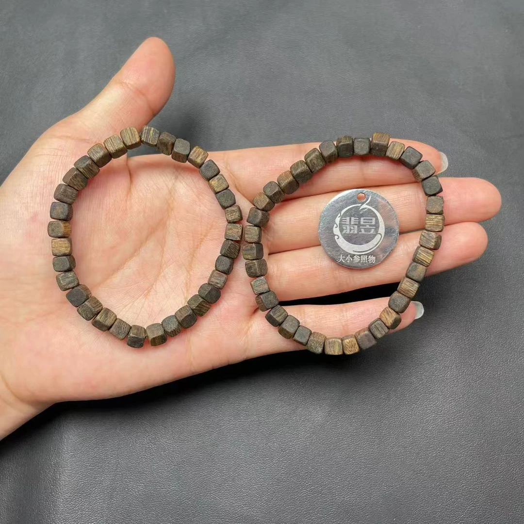 沉香翡昱-N22-37836-72-沉香手串-/约5+/约30颗/-多样性发其一-C
