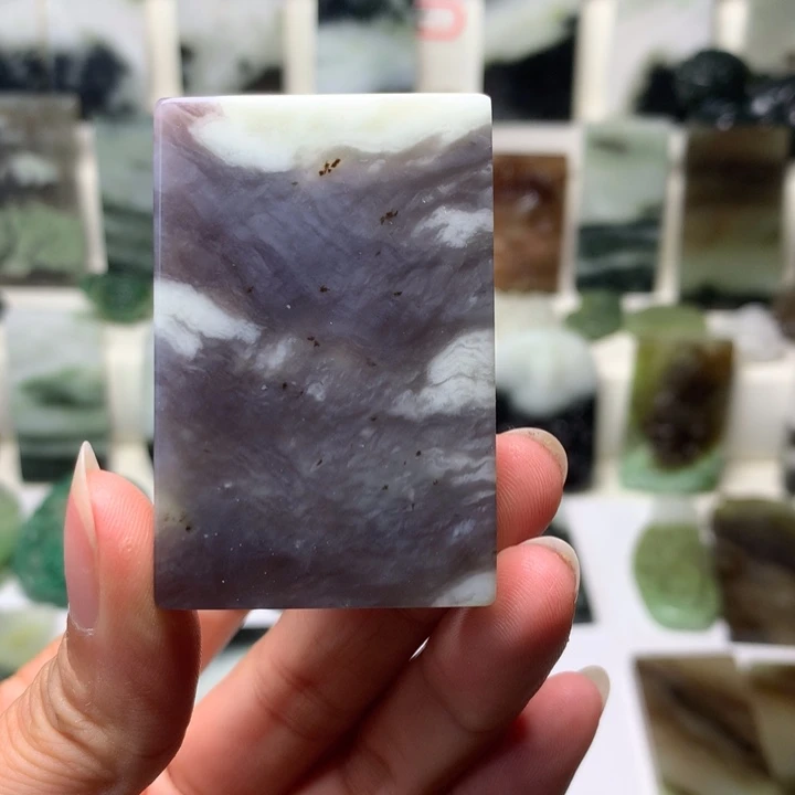 沧***）和田玉未镶嵌颈饰