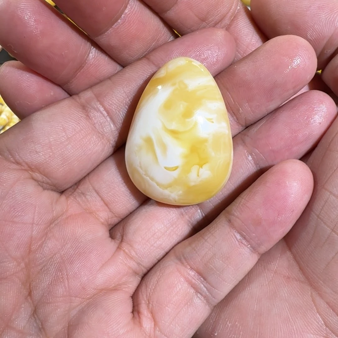 琥珀裸石未镶嵌酒*瓷白妖花水滴吊坠11.15