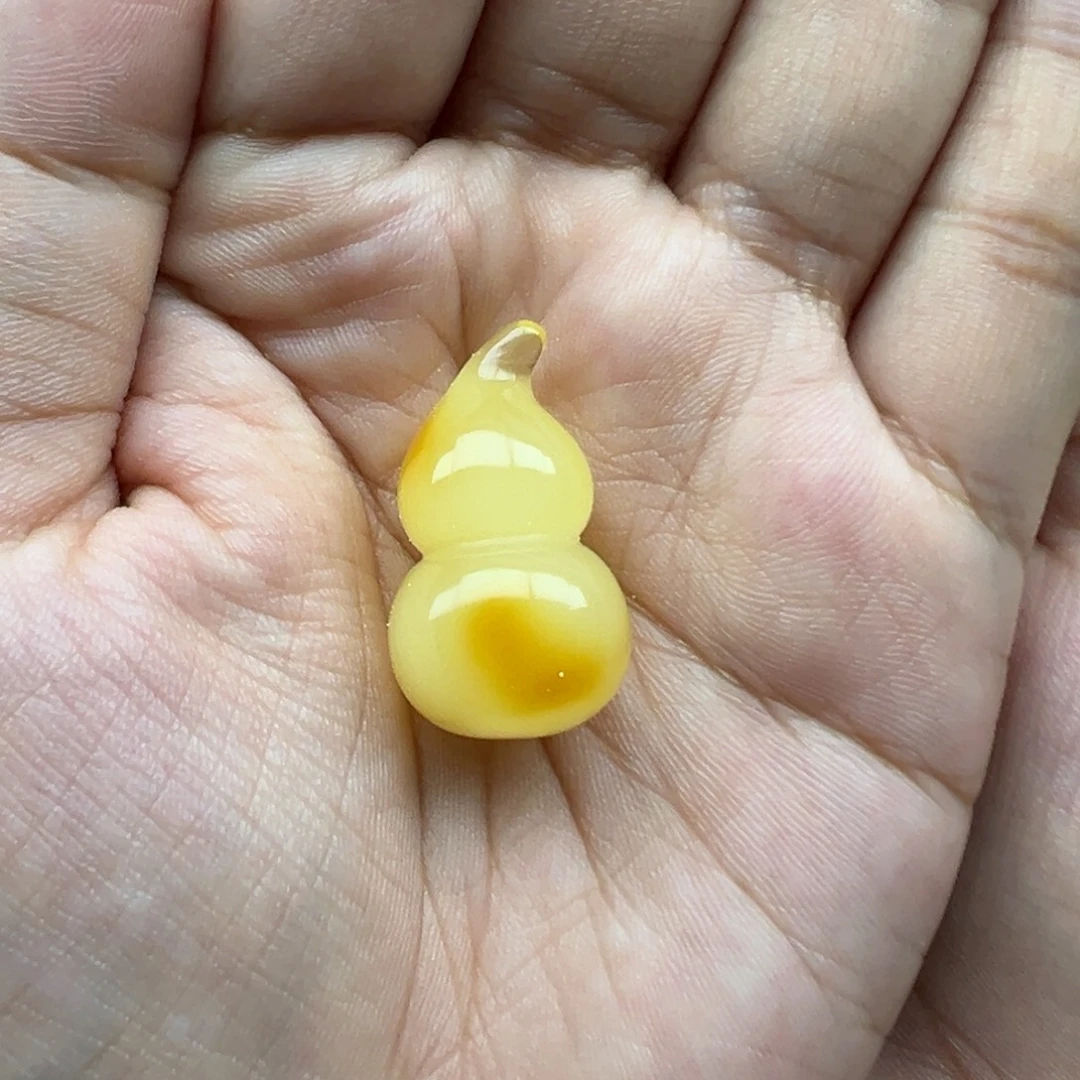 琥珀未镶嵌珠宝奇石葫芦打孔不退换
