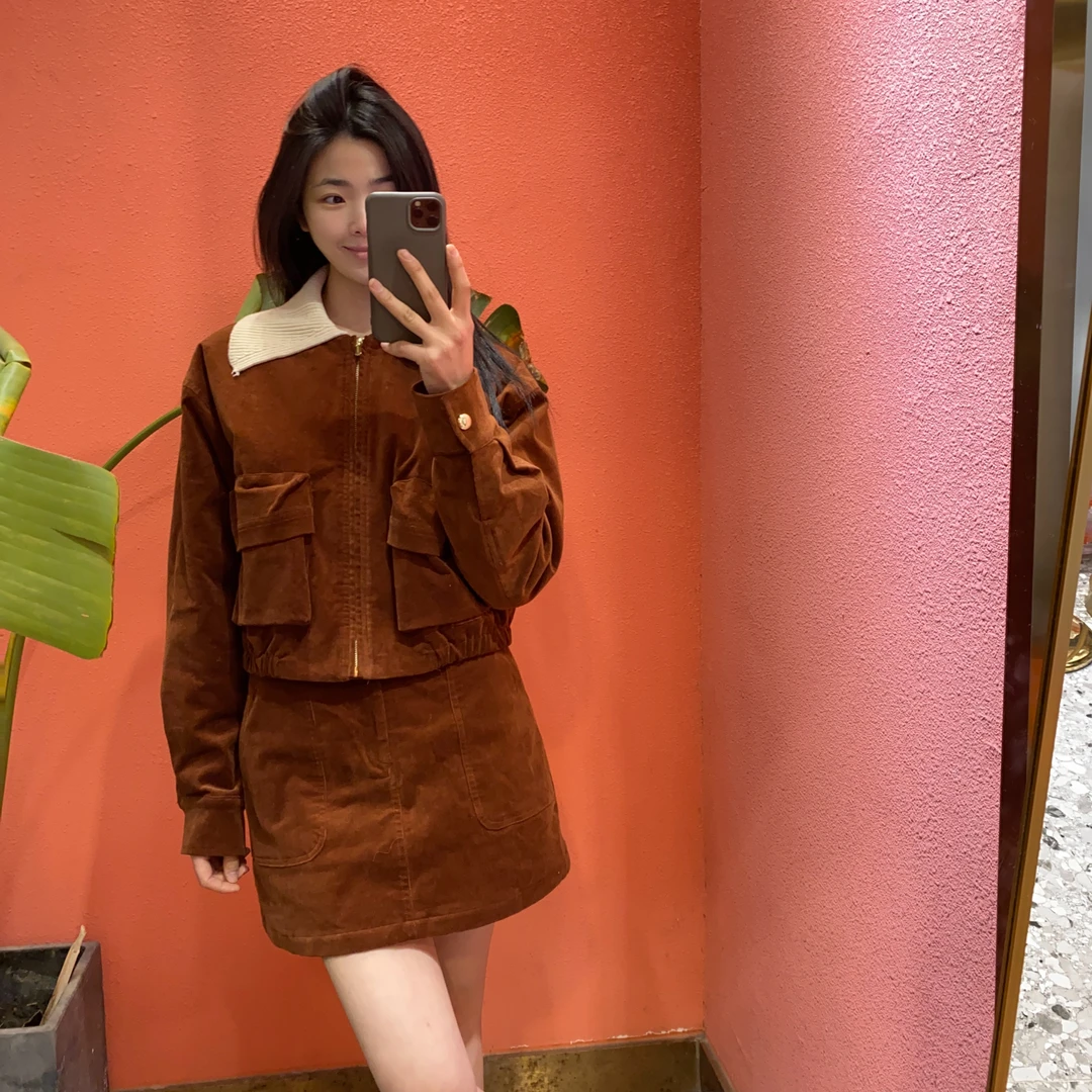 （默茗服装）针织翻领复古灯芯绒套装