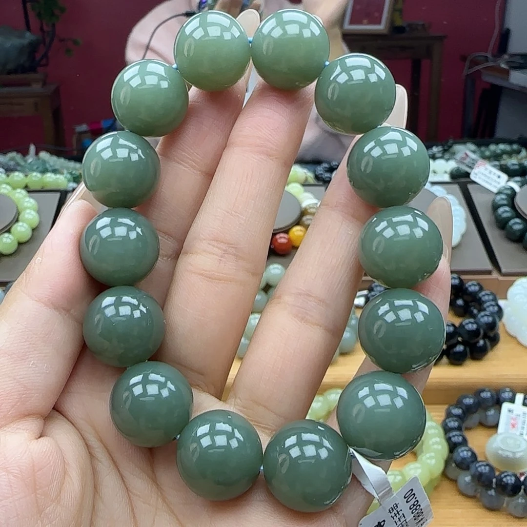 和田玉未镶嵌手串