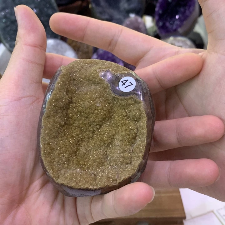未镶嵌水晶大型摆件（非配饰）