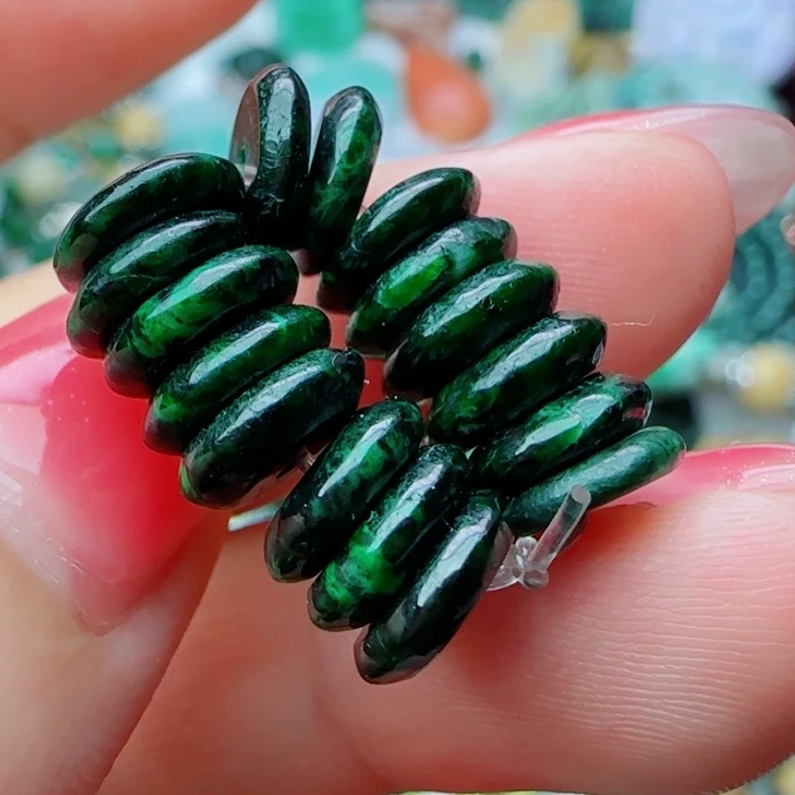 翡翠未镶嵌颈饰天然A货238