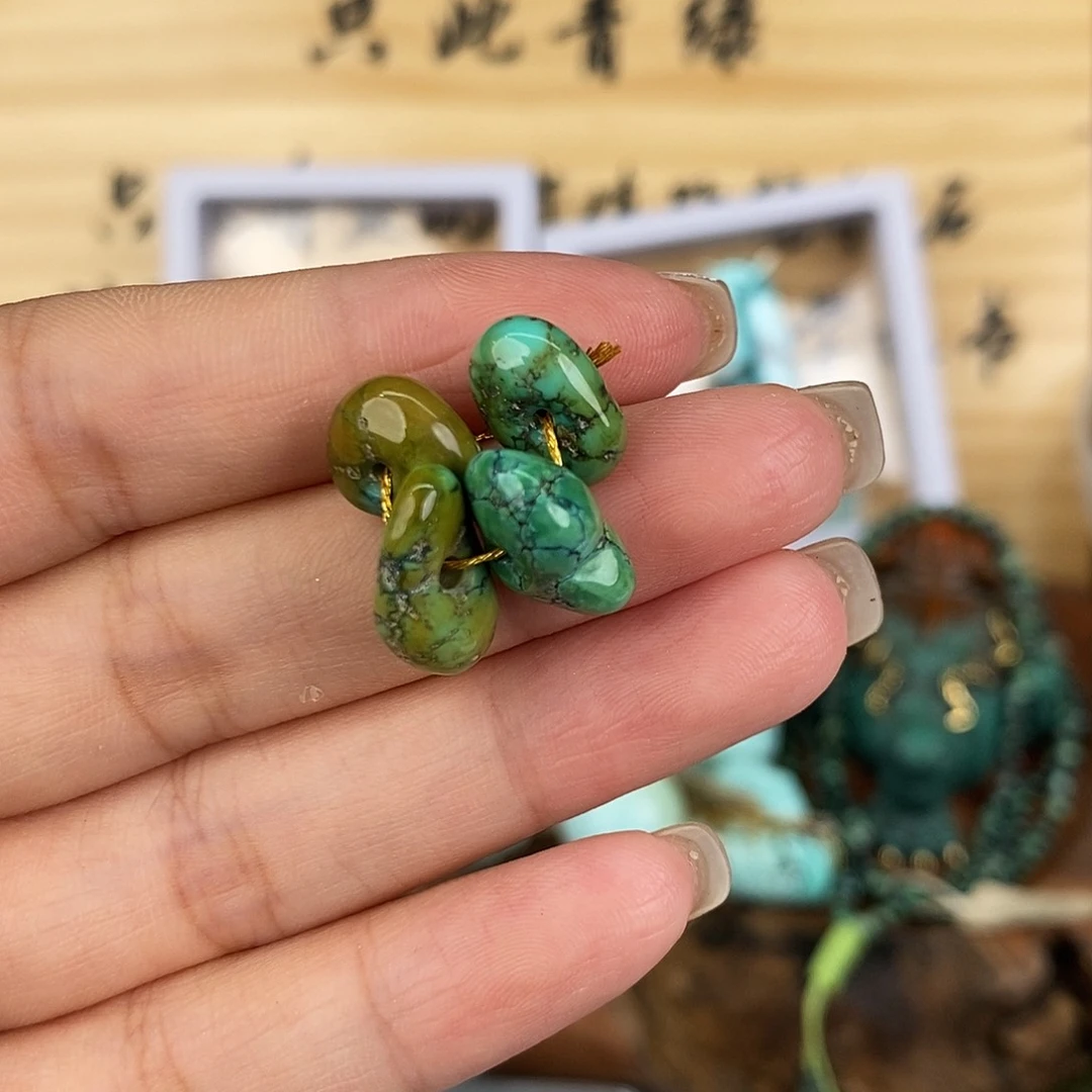 未镶嵌绿松石珠宝奇石