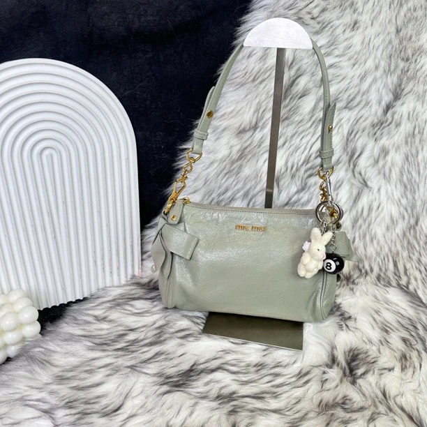 95新 MIU MIU/缪缪 灰绿色蝴蝶结单肩腋下包