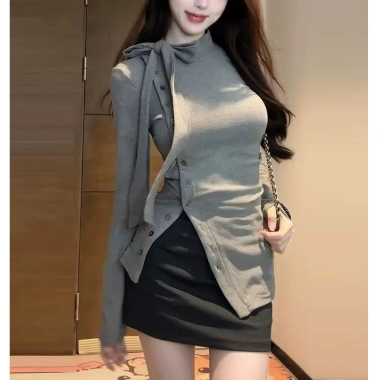 网红显瘦德绒拼接纽扣半高领加厚长袖打底衫女冬季青春修身通勤百