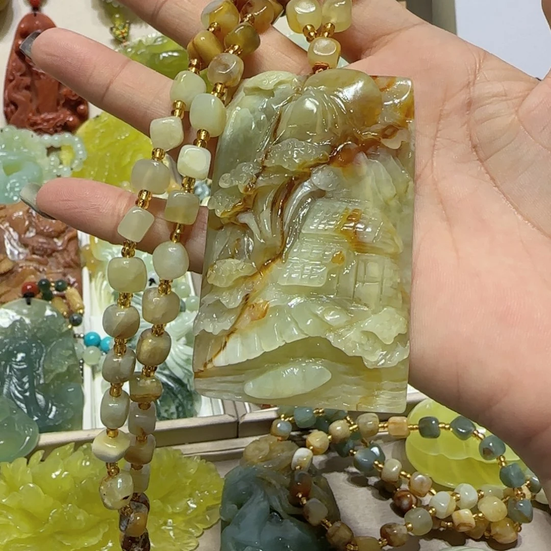 未镶嵌蛇纹石玉吊坠