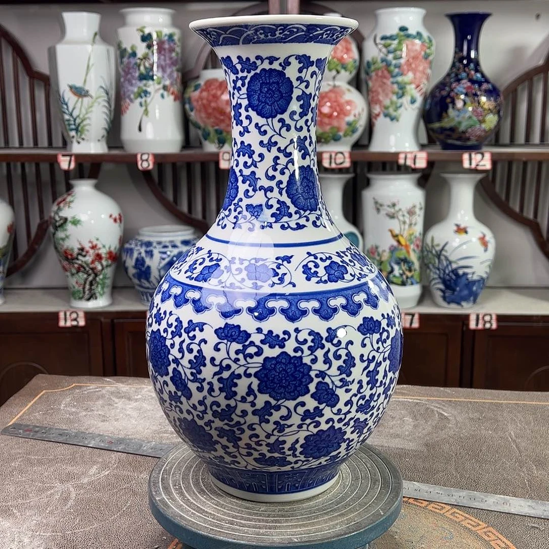 摆件陶景德镇陶瓷缠枝