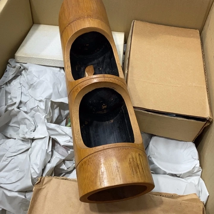 般***多中古品有微瑕,谨慎入手