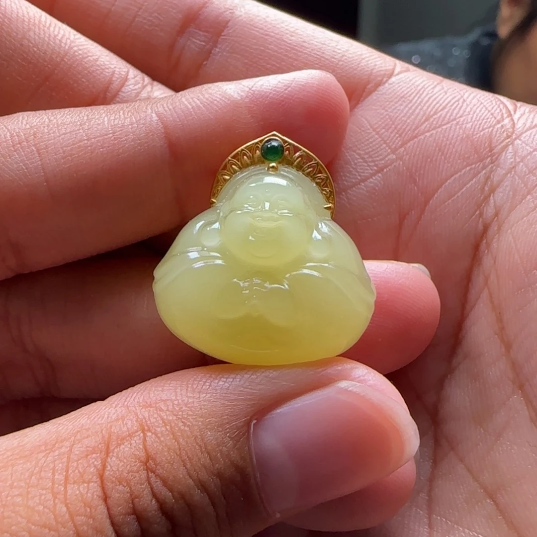 颈饰18K金镶嵌和田玉