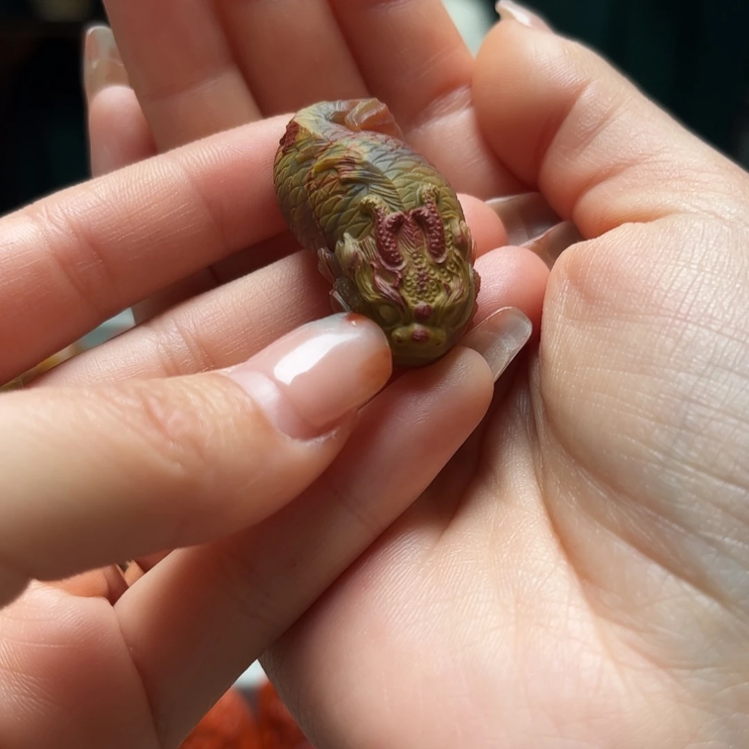 南红玛瑙未镶嵌珠宝奇石
