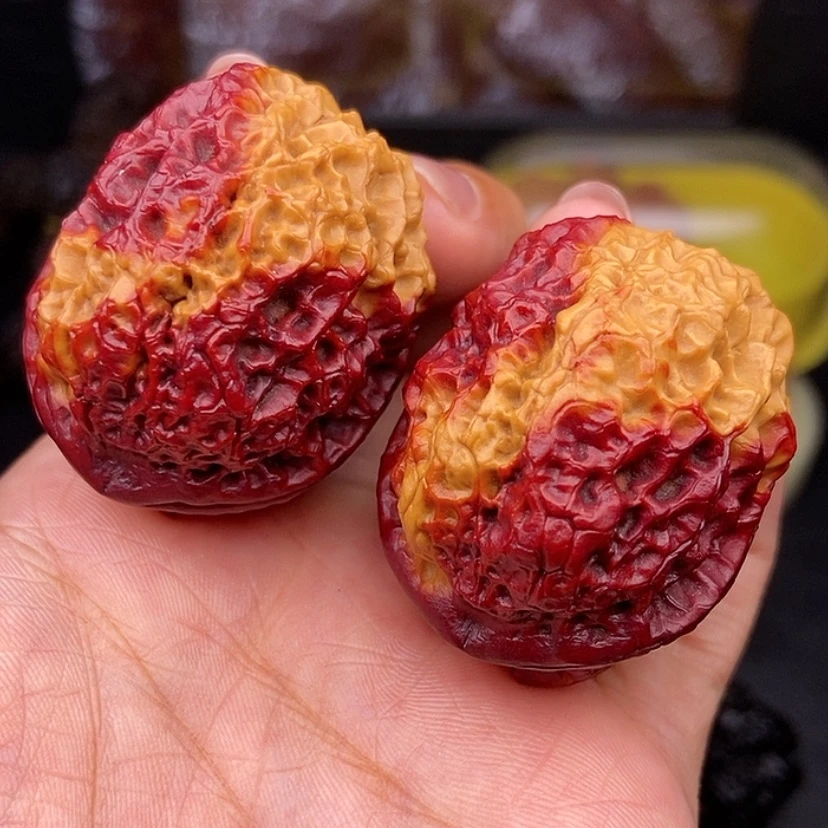 【闪购商品】文玩核桃把件41尺七彩铁绣球