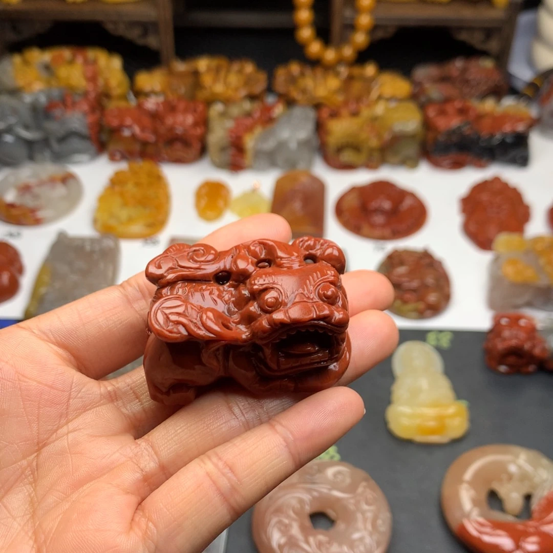 石英质玉（黄龙玉）挂件未镶嵌