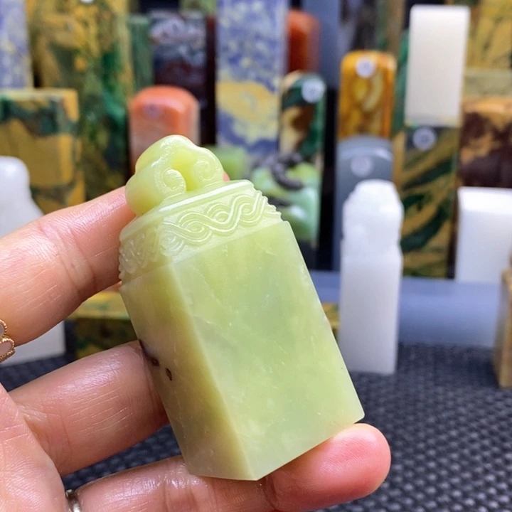 青田石一***块青田石印章石