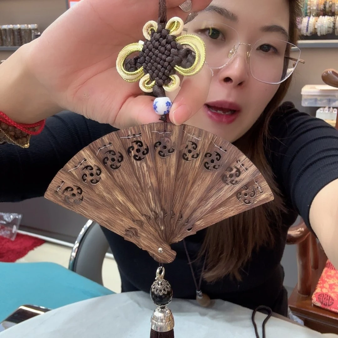 手工艺品琉璃沉香车挂件小扇子