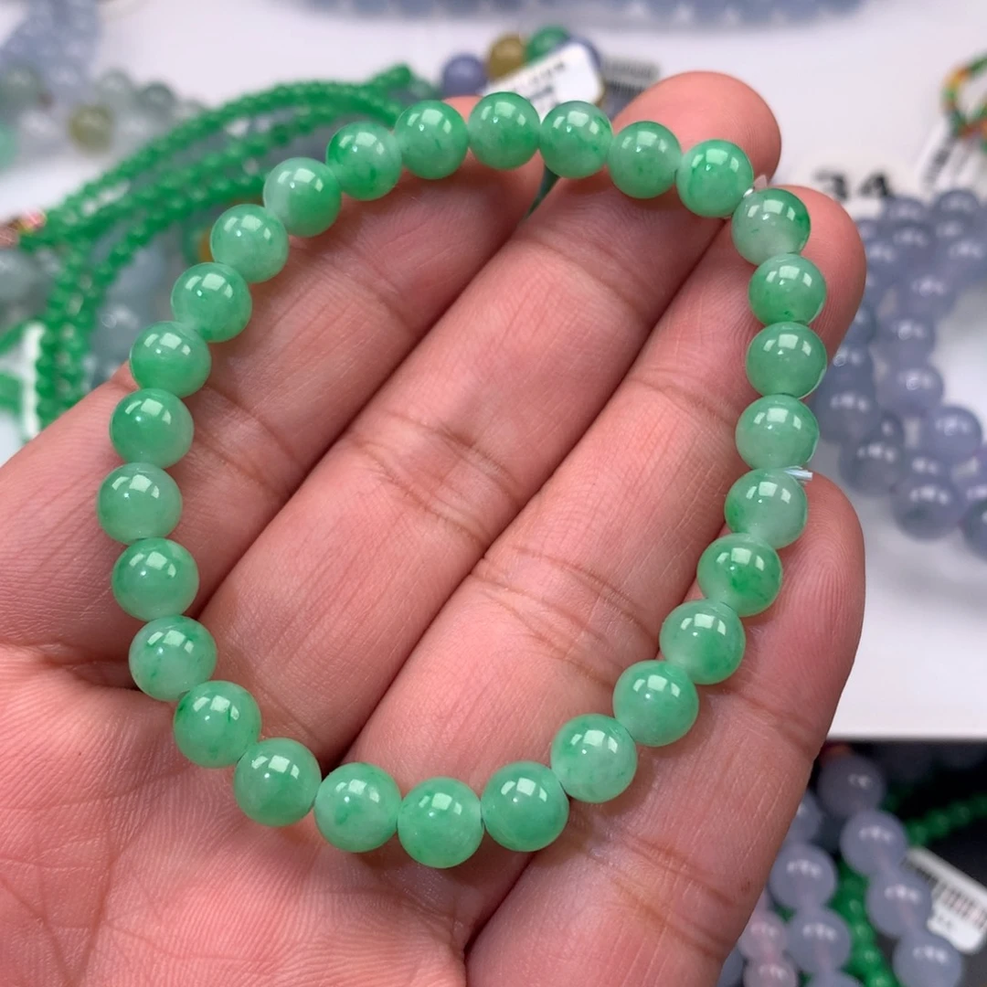 翡翠手链未镶嵌翡翠